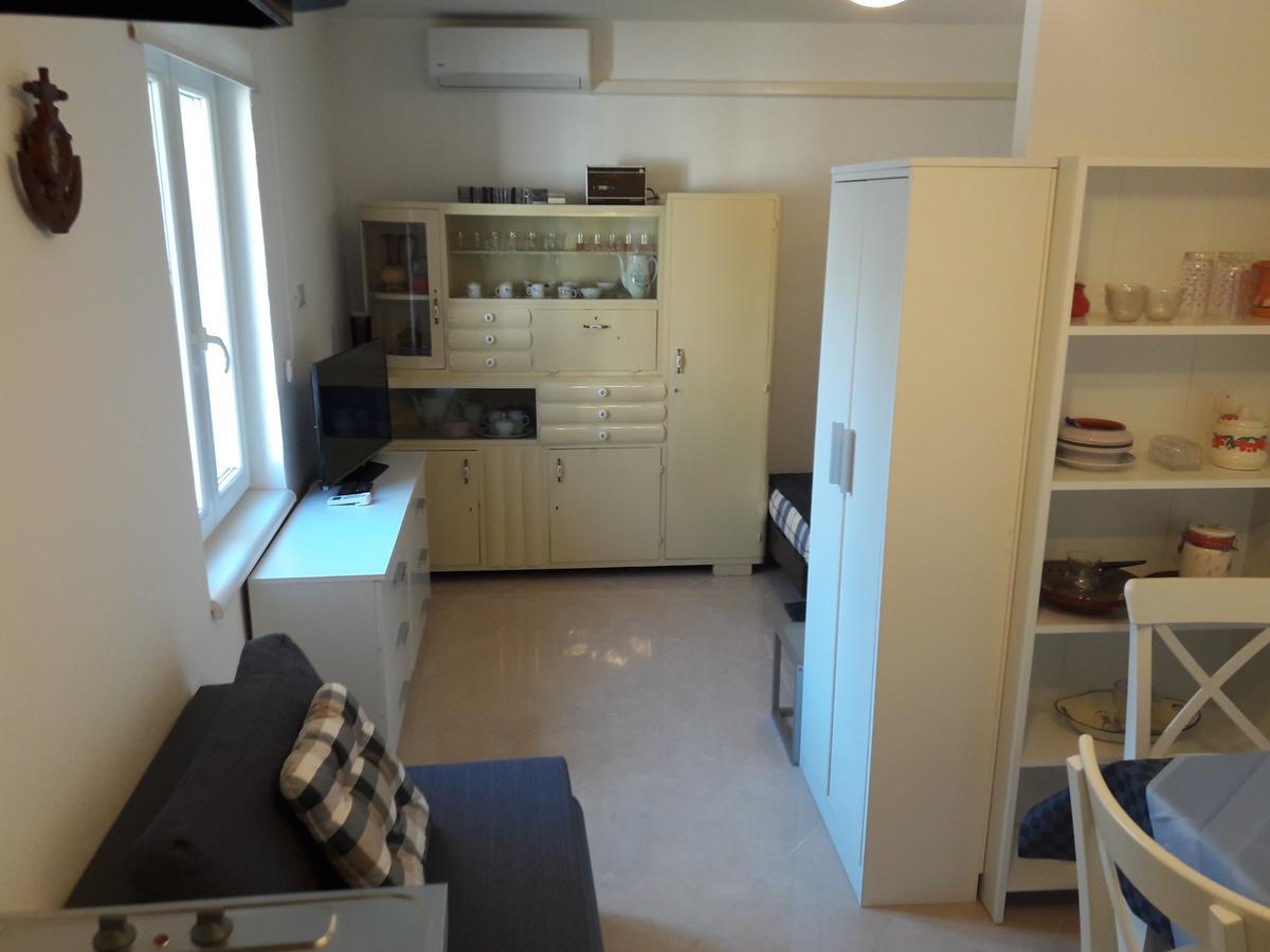 Holiday Home Peruski Luaran gambar