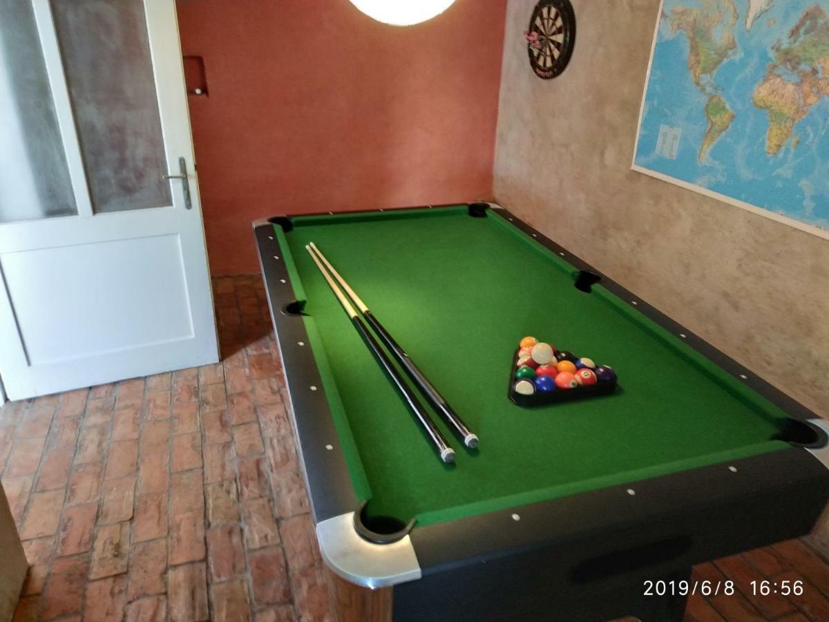 Holiday Home Peruski Luaran gambar