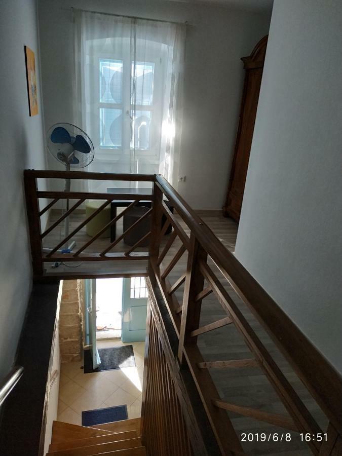 Holiday Home Peruski Luaran gambar