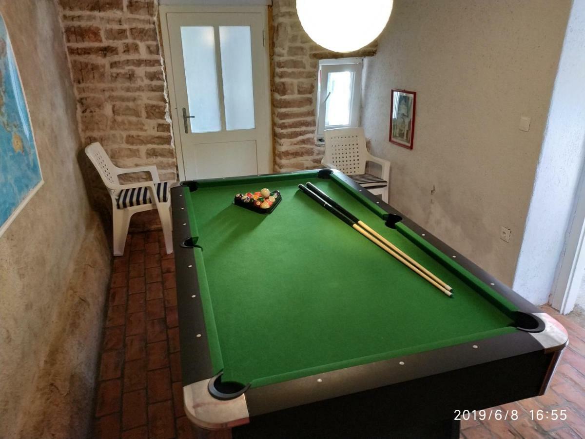 Holiday Home Peruski Luaran gambar